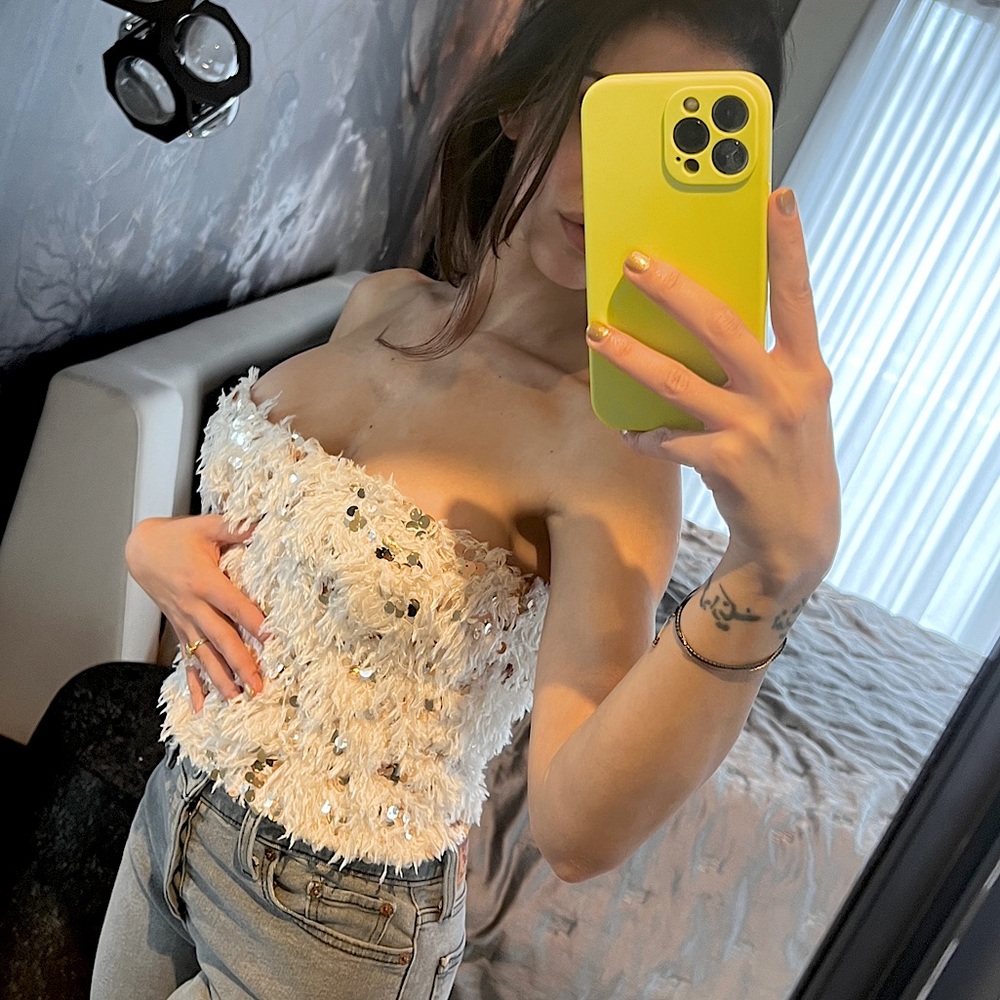 Feather 🪶 & ✨ sequin top - NWT